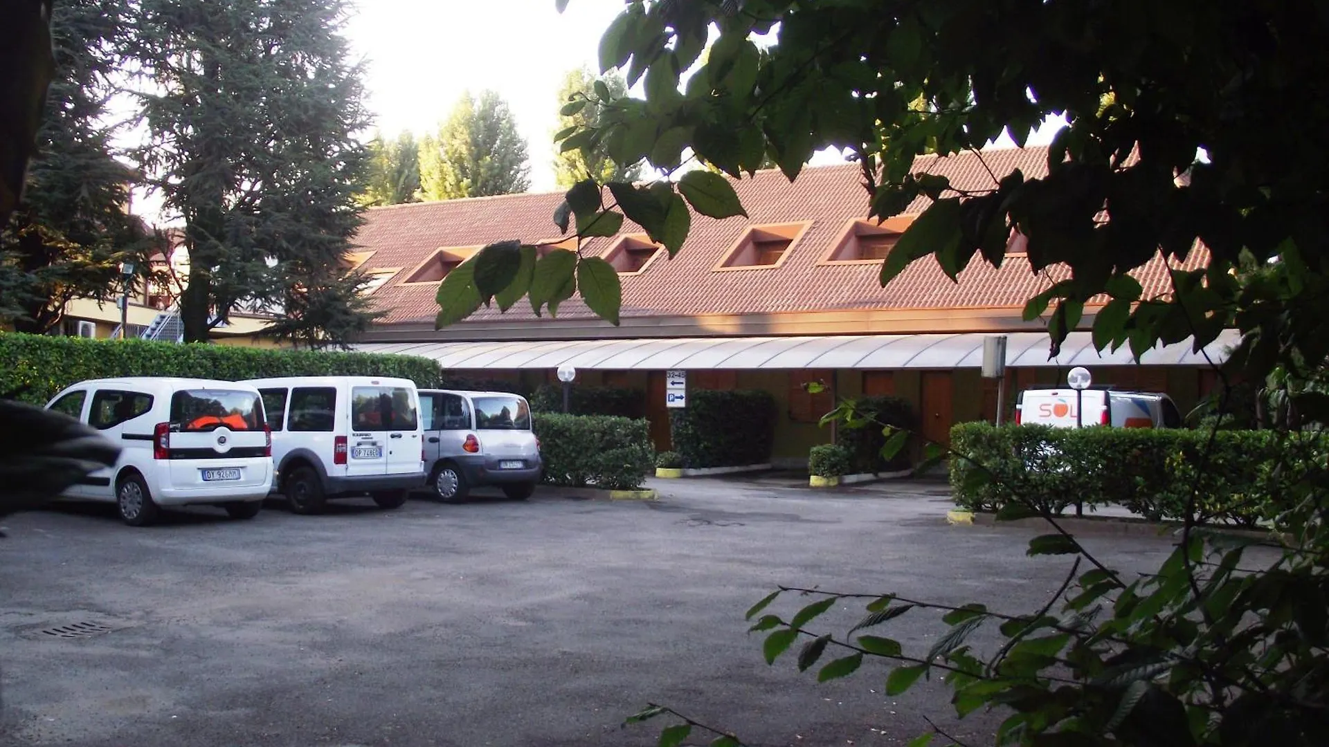 Hotel Motel Ovest Vittuone 3*,  Italy